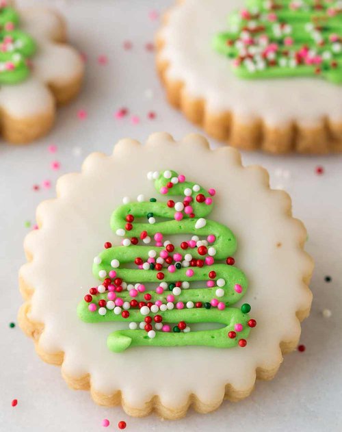 Easy-Decorated-Christmas-Cookies-web.jpg